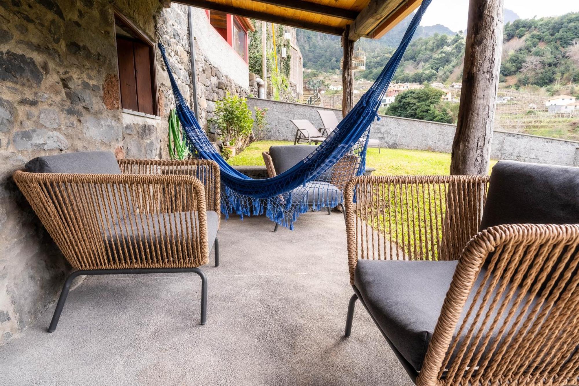 Вилла Madeira Bird House - House In The Mountains With Garden Сан-Висенти Экстерьер фото